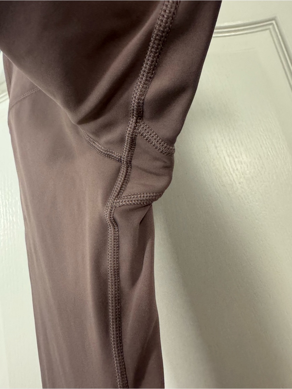 Tavi High-Rise Women’s Leggings in Mauve/Brown - Picture 3 of 11